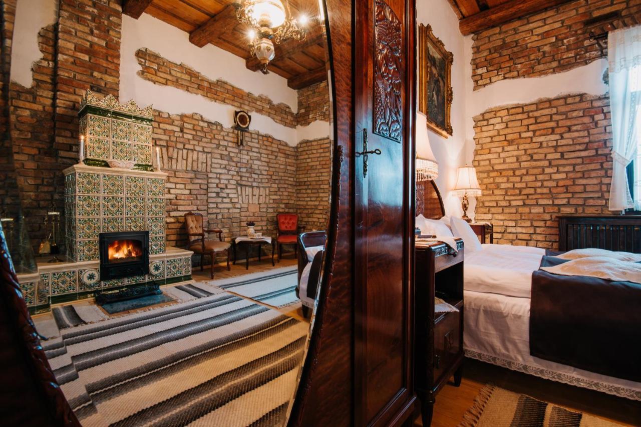 Molnos Kuria Pension โครุนด์ ภายนอก รูปภาพ